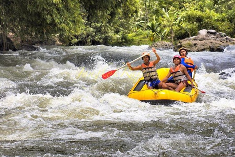 Rafting Adventure di Narmada Lingsar